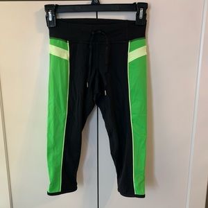 Lululemon 1/2 Leg Leggings